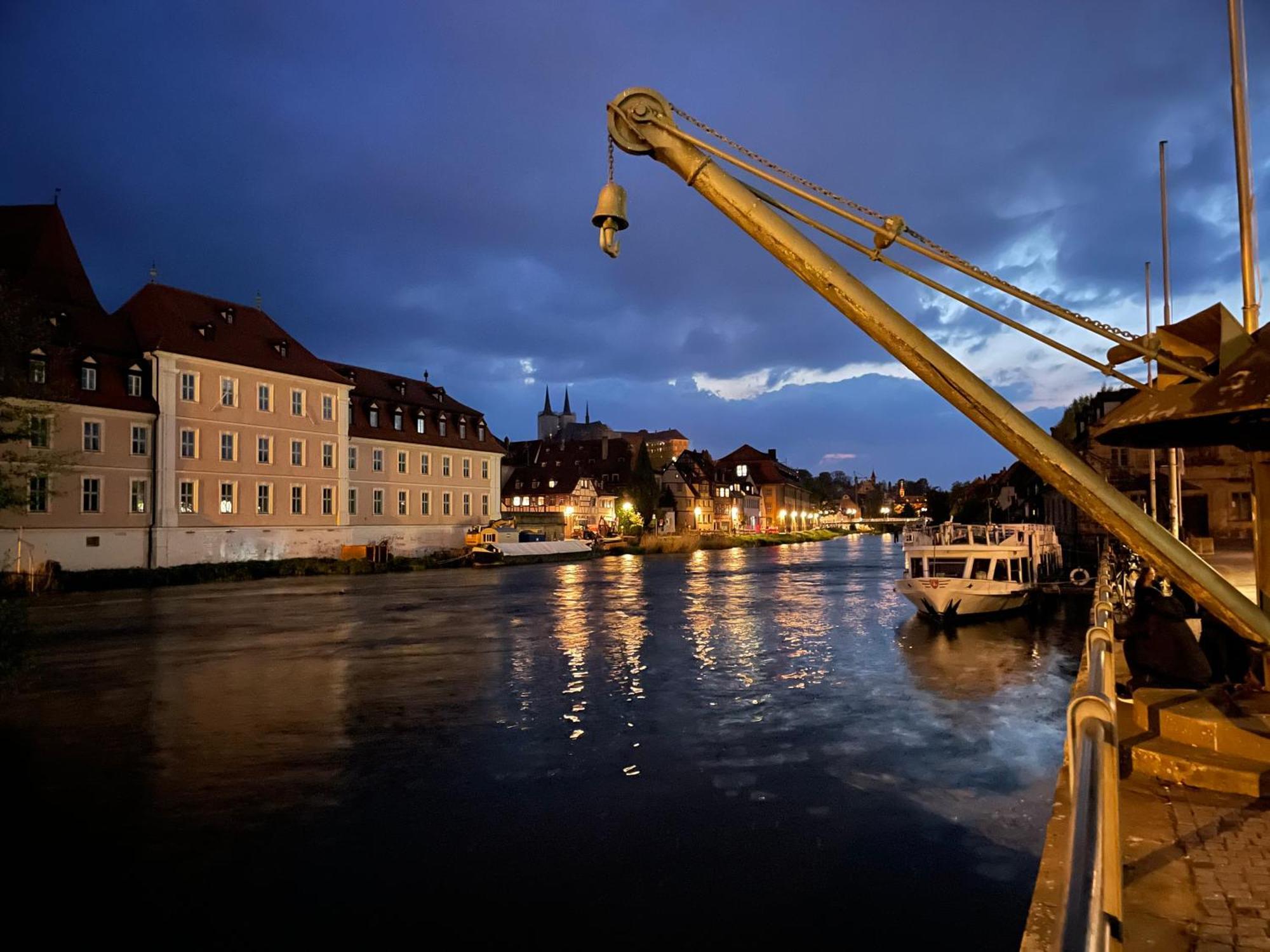 Lofty Luna, Dein Feinzeit Apartment Bamberg Exteriör bild